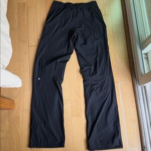 NWOT Lululemon two layers pants size 4